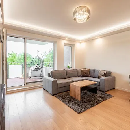Апартаменты Apartament Bajkowe 6 Osob , 2 Pokoje Колобжег